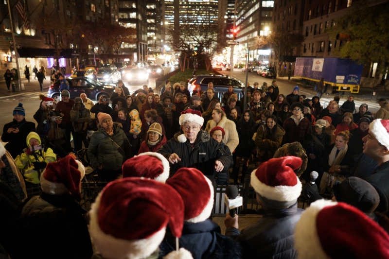 MurryHillTreeLighting-22