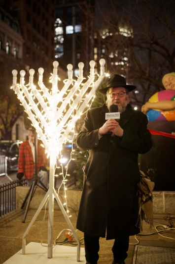 MurryHillTreeLighting-3